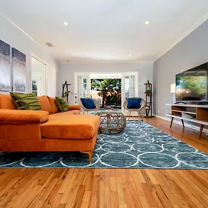 beautiful-sunny-la-oasis-4br2bt-whole-house-private.topanaheimhotels.com/