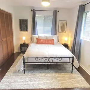 Apartment Peaceful, Private Master Bedroom With Own Bath Near Hilo, With Ac!, Keaau